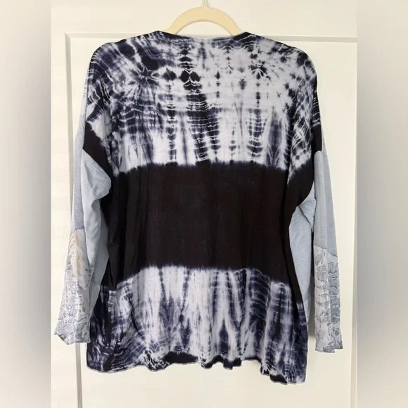 Jupee Blue Tie-Dye Women's Top - Picture 5 of 5